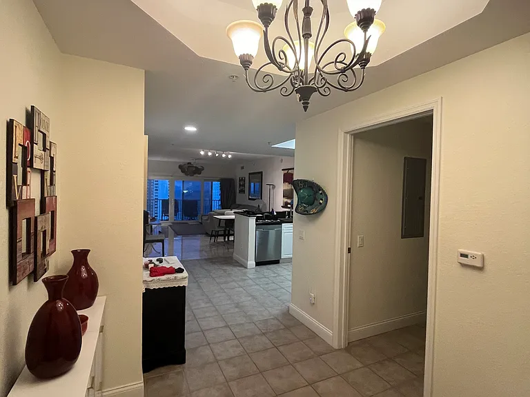 2 Oceans West Blvd #1609 — Photo 4