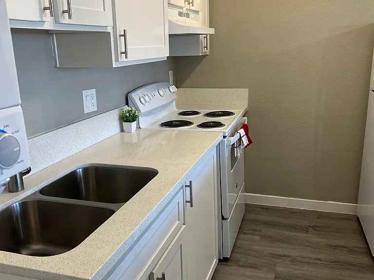 6446 Casada Way #14 — Photo 8