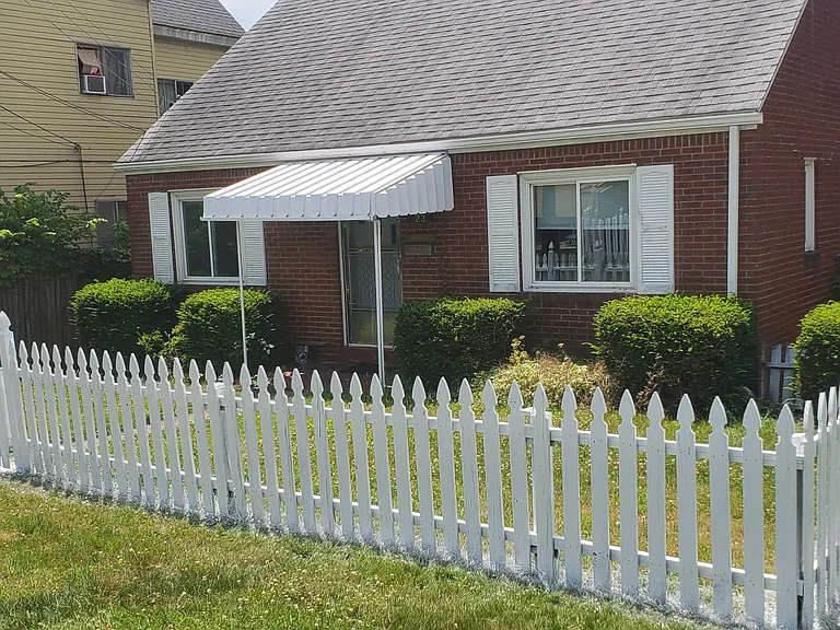 23 Briggs St — Photo 1