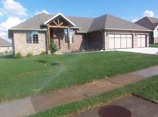 1452 S Appomattox Ave, Republic, MO 65738