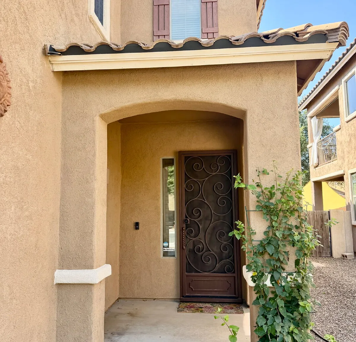 4 bed, 3.0 bath, 2324 sqft, $2,295 — Photo 2