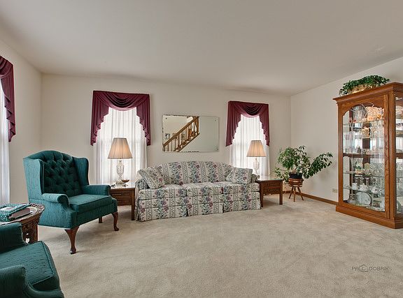 3rd image of 711 Ambria Dr