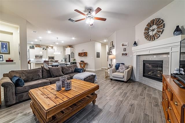 1st image of 2125 Bishop Barrel Ln