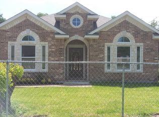 909 Cloverleaf St, Houston, TX 77015