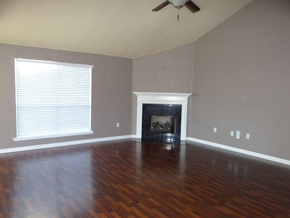 5th image of 11323 Buckingham Ave