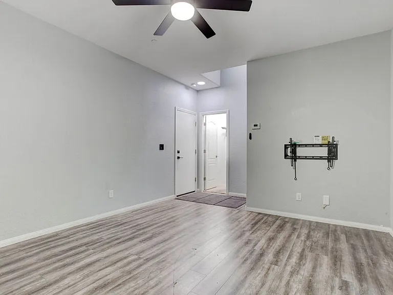 7724 Vibrant Thread Ct — Photo 3
