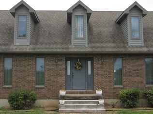 136 E Dade 22, Arcola, MO 65603