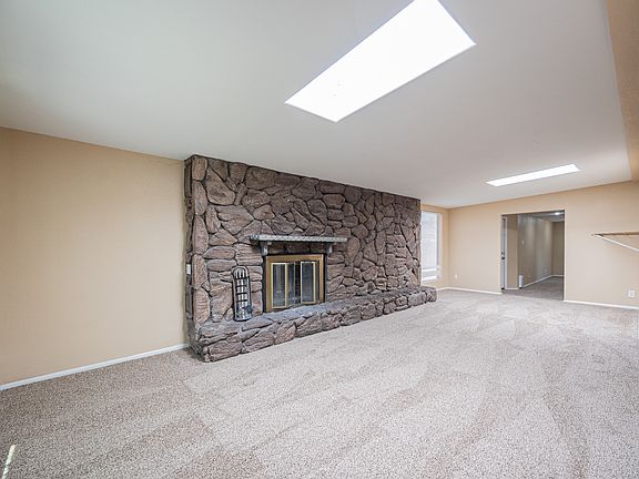 5th image of 5018 N 64th Ln