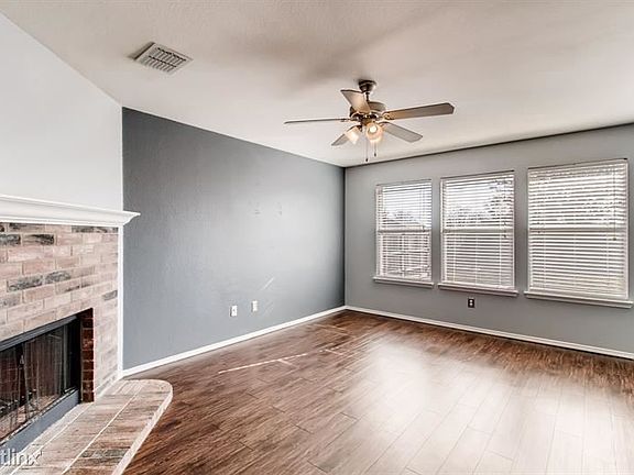 2nd image of 1608 Briarhaven Way