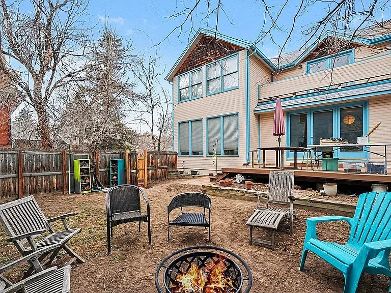 623 Marine St. — Photo 2