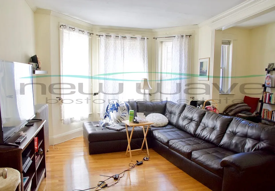 108 Jersey St #2