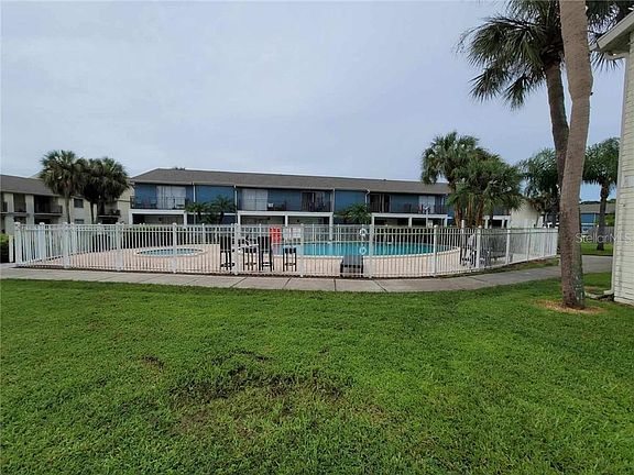 4th image of 7821 Palmera Pointe Cir Unit 102
