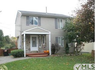 1020 Orion Ter, Lake Orion, MI 48362