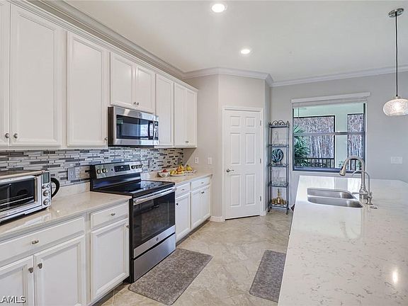 2nd image of 11872 Arboretum Run Dr Unit 201