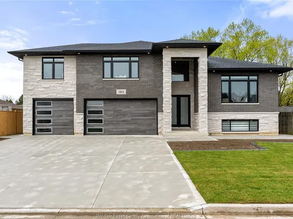 3161 McRobbie Rd, Windsor, ON N8R 0A2