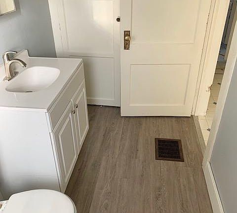 2nd image of 10200 S Highland Ave #2