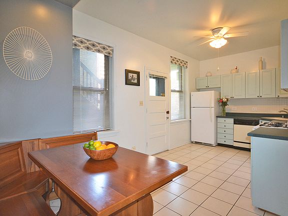5th image of 5925 N Kenmore Ave #2