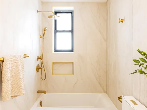 1109 Hancock Street image 16 of 20