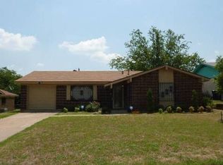 1709 Ellington Dr, Fort Worth, TX 76112