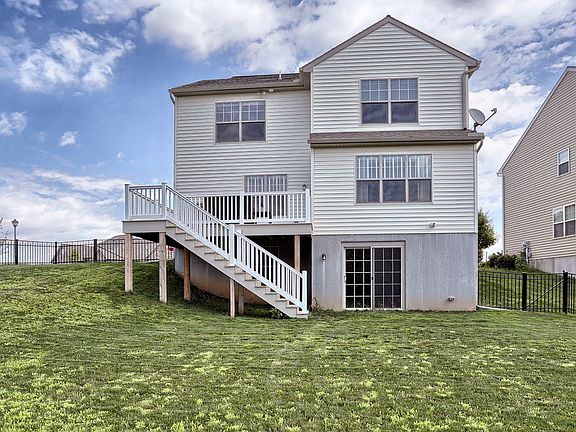 2nd image of 2030 Liberty Dr