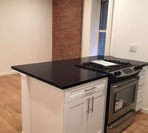 2nd image of 186 Norfolk St APT 2D