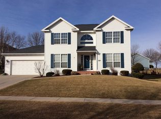 410 Rockvalley Dr SW, Cedar Rapids, IA 52404