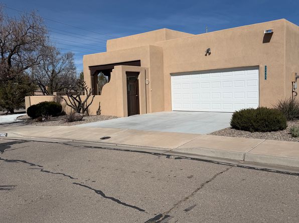 2202 Calle De Silverio SW