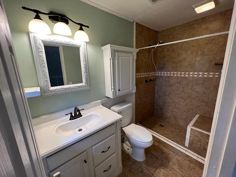 303 Richland Dr — Photo 8