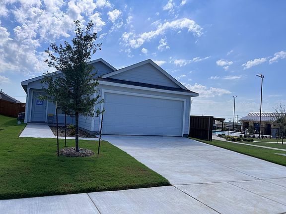 3rd image of 3927 Ontario Way