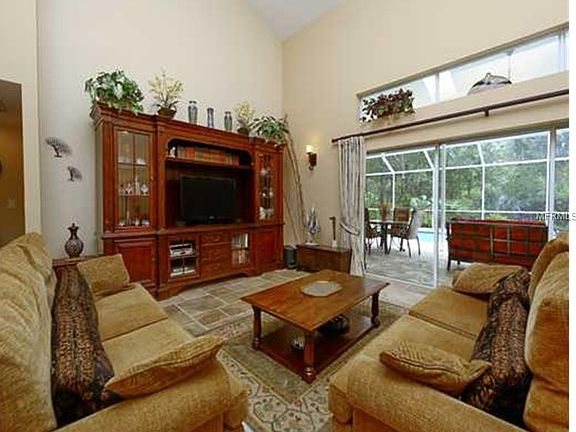 2nd image of 4930 Windsor Park