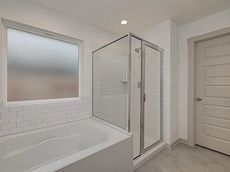 3418 Lake Landing Ln — Photo 42