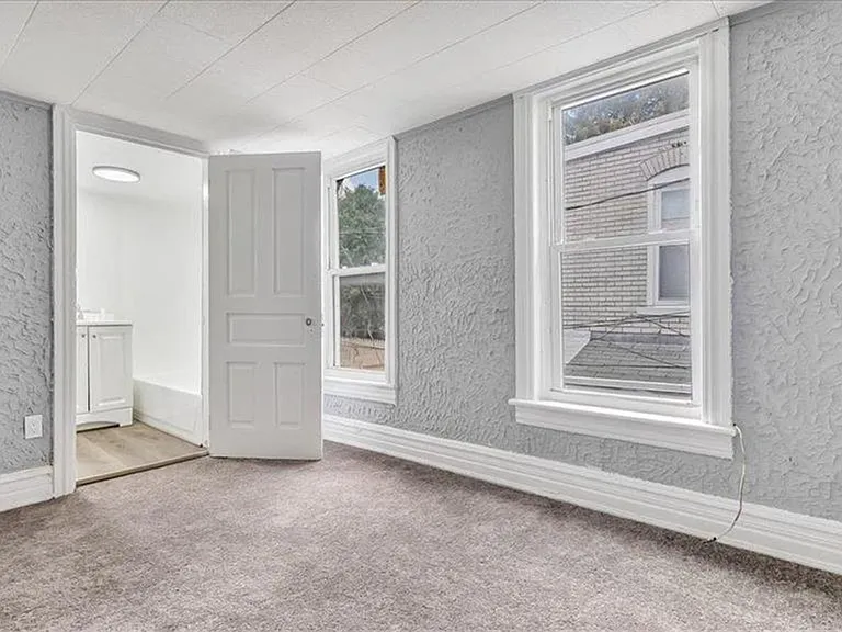 841 Jackson St — Photo 17