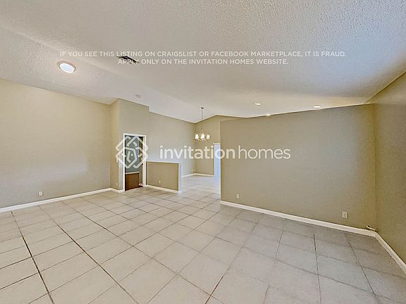 4th image of 645 E Clearbrook Cir