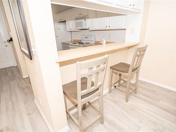 3rd image of 10062 Spyglass Hill LN