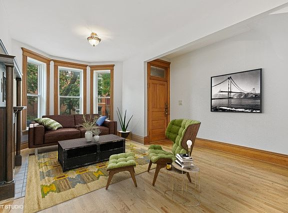 3rd image of 2151 W Ohio St #1