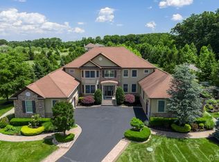 36 Summit Dr, East Brunswick, NJ 08816