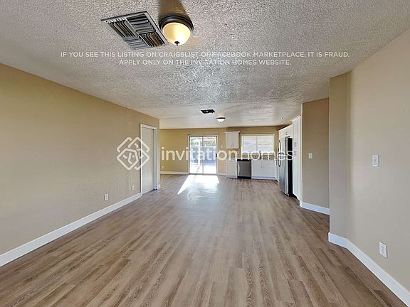 4th image of 1402 N Fraser Dr