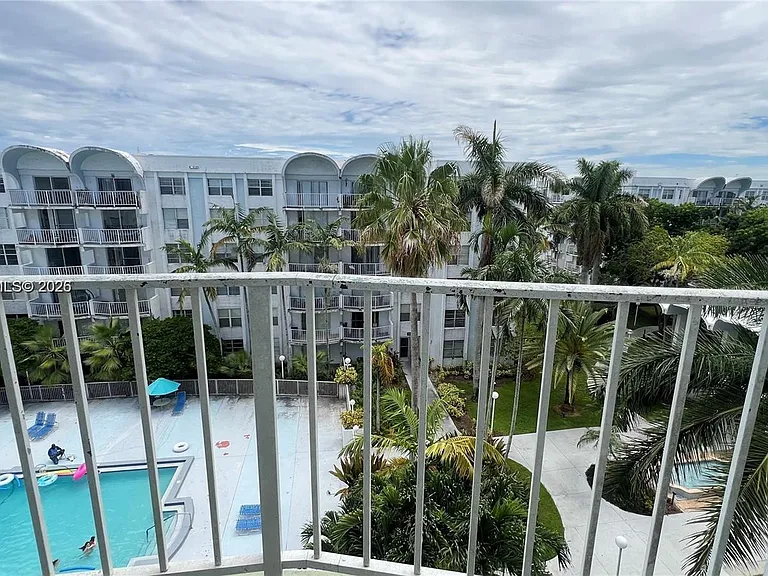 486 NW 165th Street Rd #B606 — Photo 7