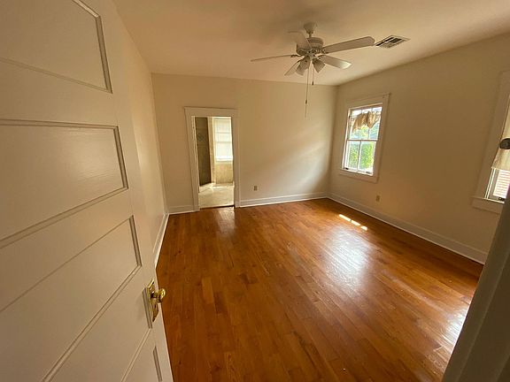 4th image of 8008 S Claiborne Ave
