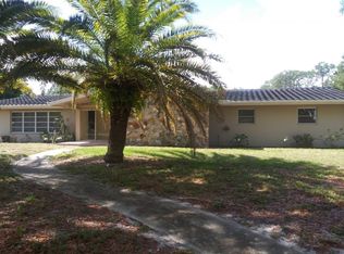873 Lansdale Rd, North Fort Myers, FL 33903