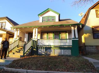 2478 W Keefe Ave, Milwaukee, WI 53206