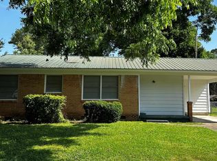 604 Clio St, Warren, AR 71671