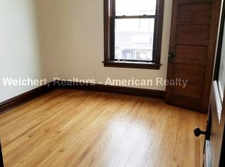 5225 N Clark St, Chicago, IL 60640