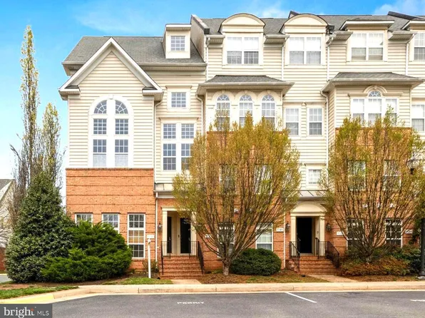 7101 Little Thames Dr #213, Gainesville, VA 20155