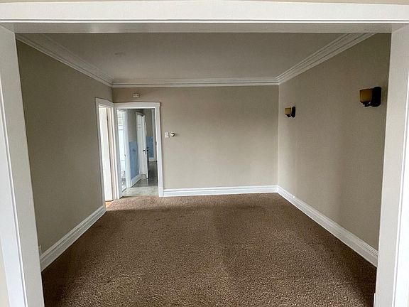 5th image of 5535 N Milwaukee Ave