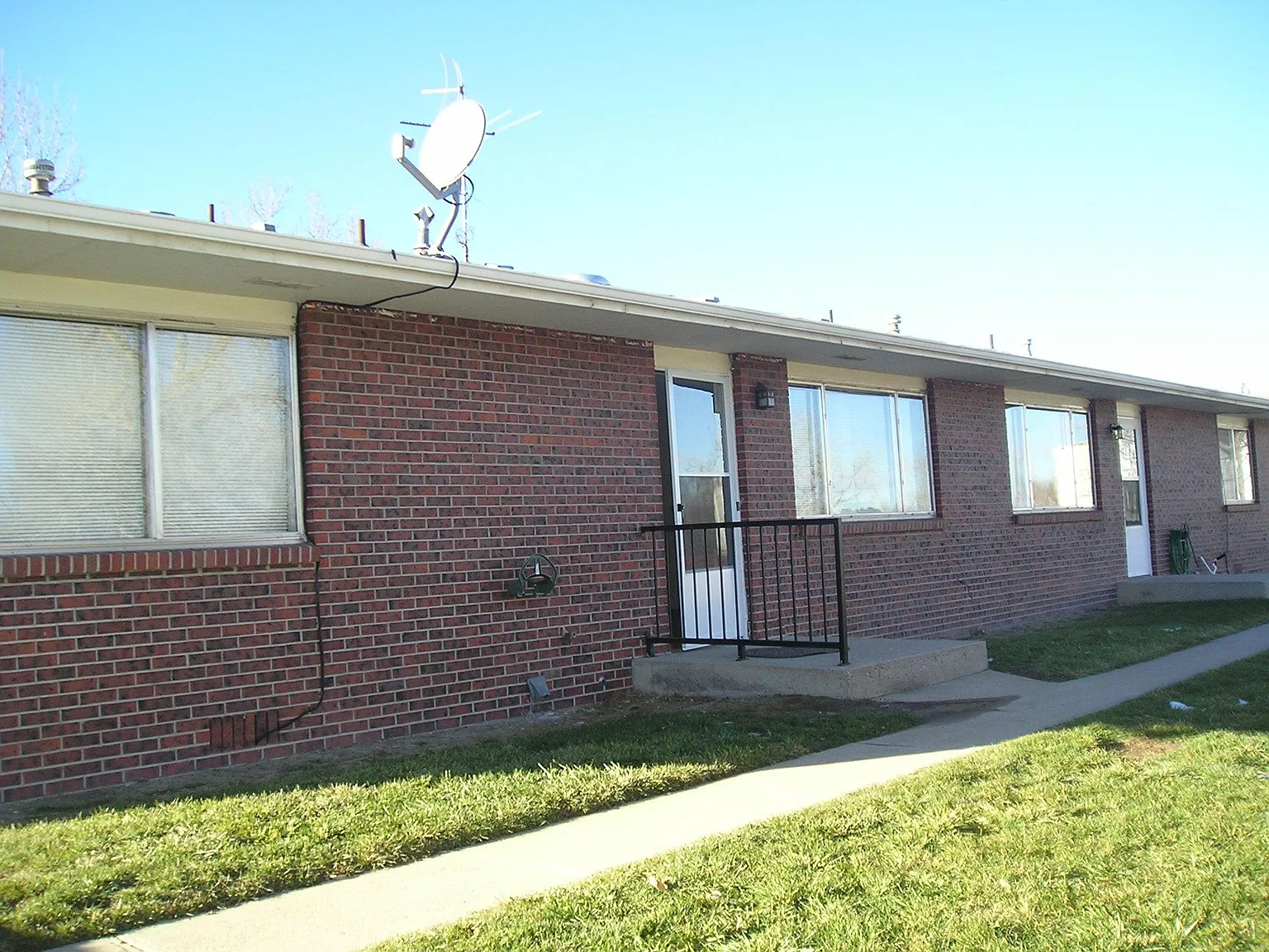 2 bed, 900 sqft, $1,400 — Photo 2