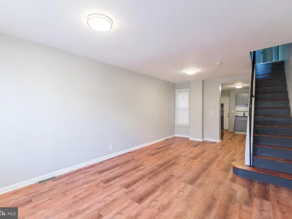 2260 E Cambria St, Philadelphia, PA 19134