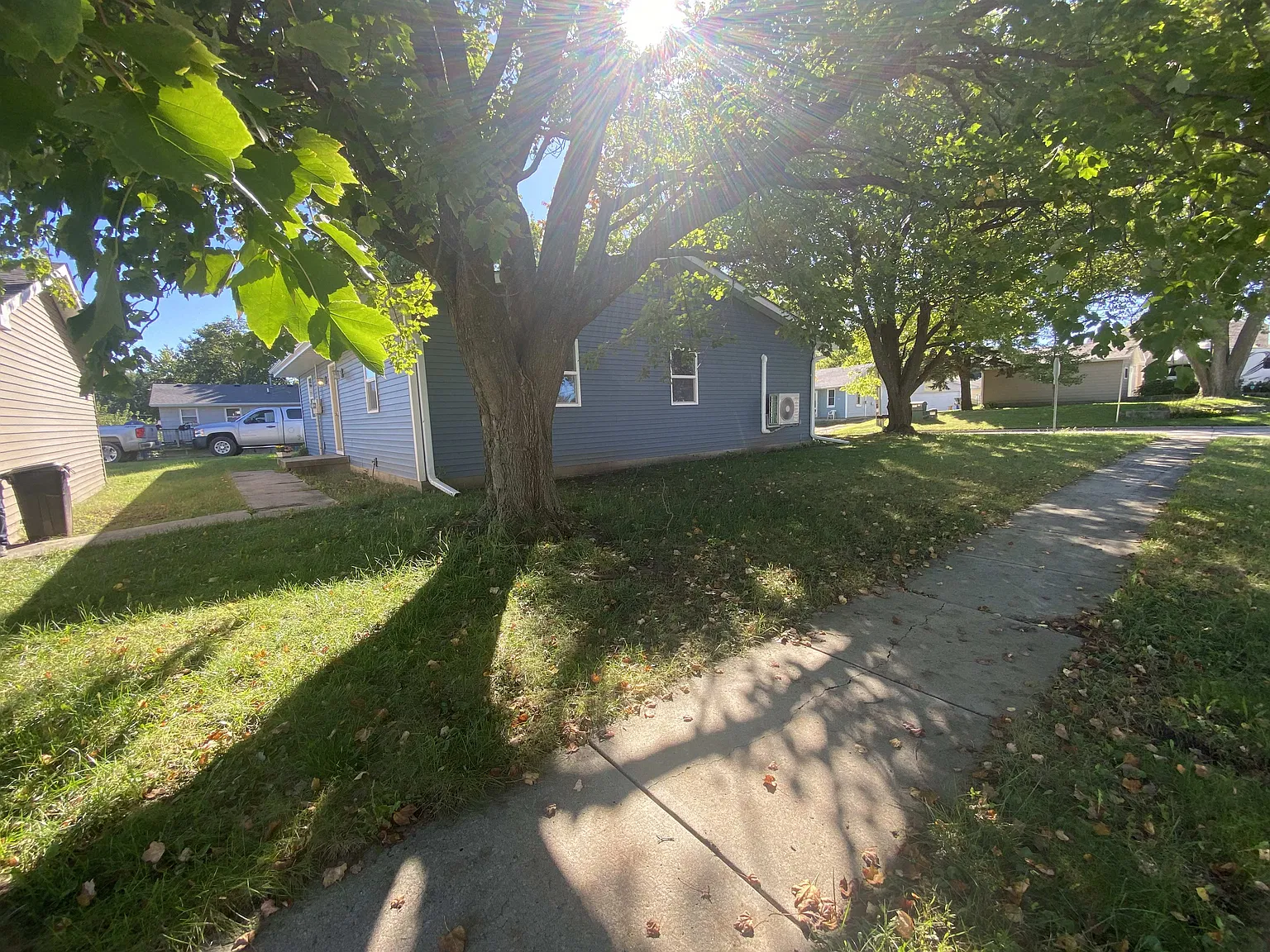 2 bed, 700 sqft, $950 — Photo 2