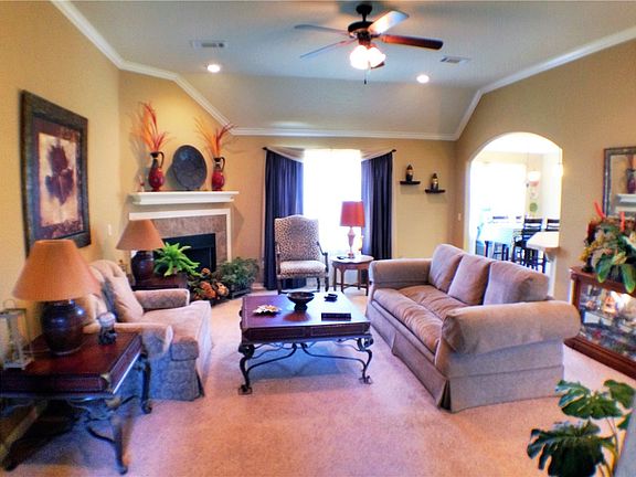 3rd image of 3554 Mountain View Dr