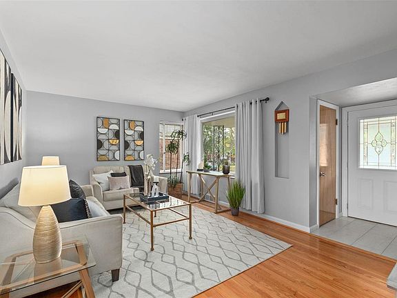 2nd image of 5227 Pernod Ave